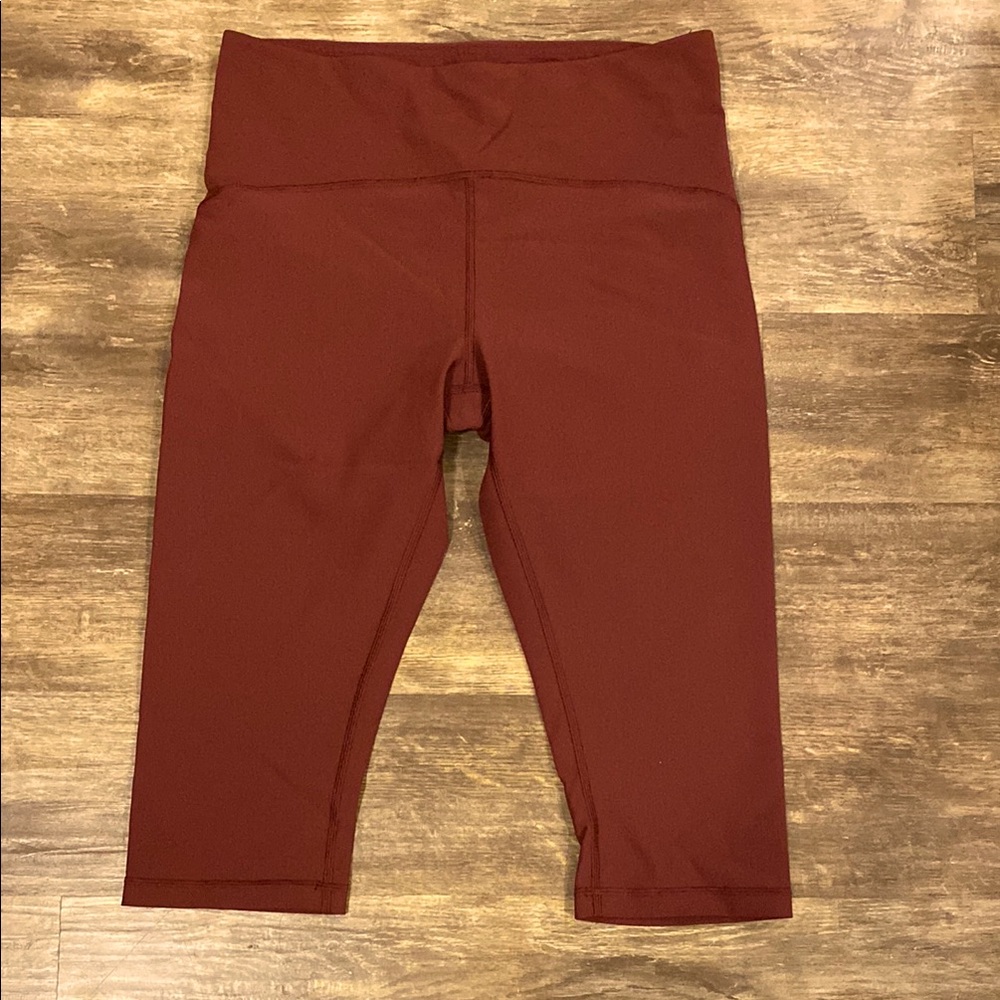 NWOT - lululemon Ribbed Cropped Leggings